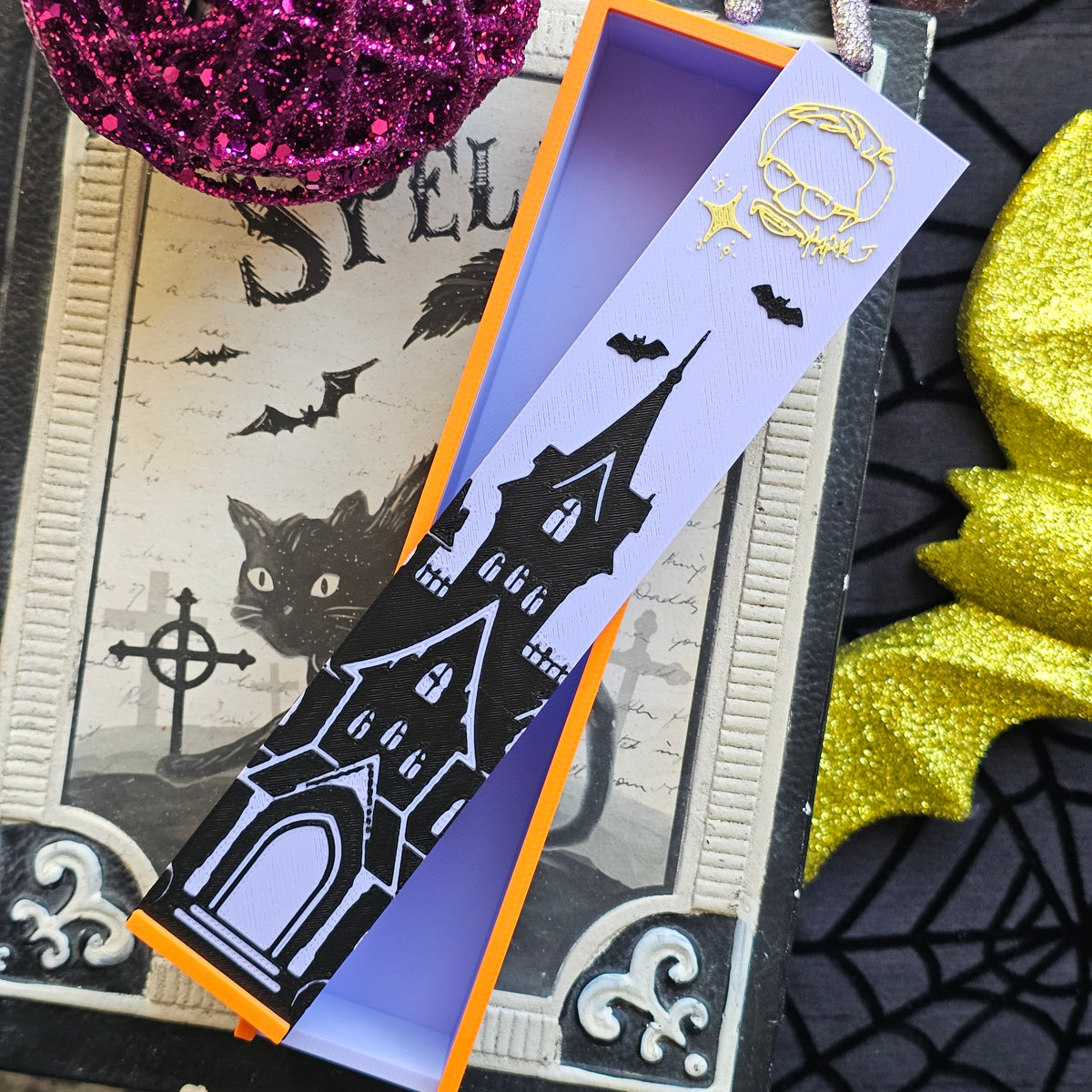 Spooky Sparkle Floral Finial (Broad Nib)