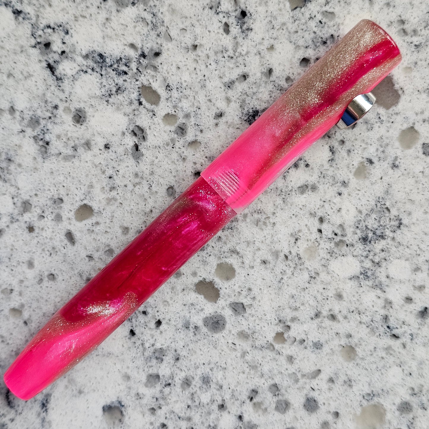 Frosted Carnation Floral Rollstop