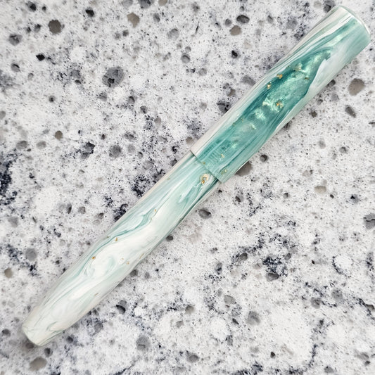 Gilded Menthe Koi Floral Finial Fountain Pen