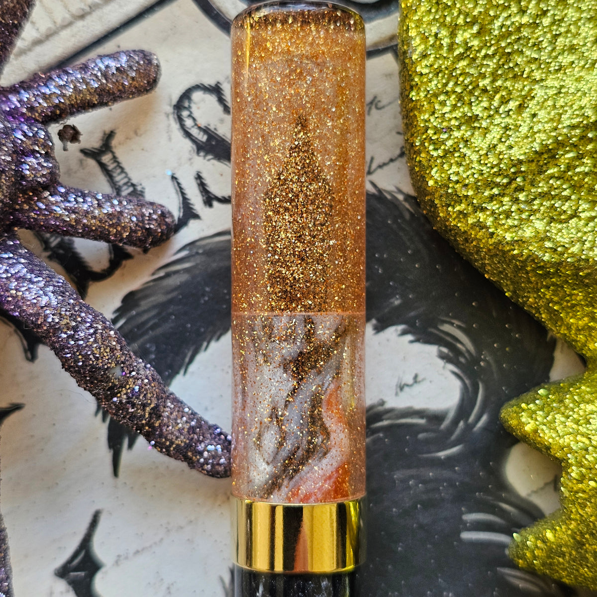 Spooky Sparkle Floral Finial (Broad Nib)