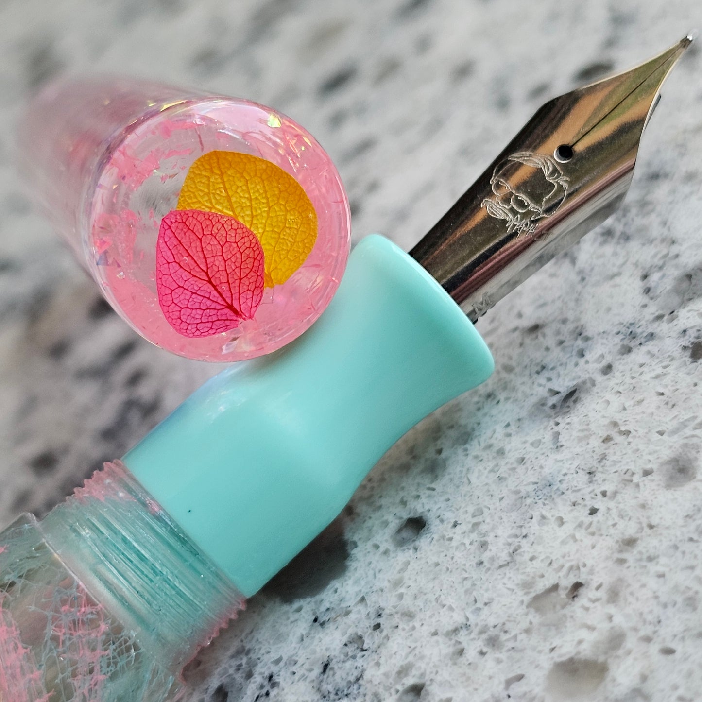 Rainbow Tulle 1 Floral Finial Fountain Pen