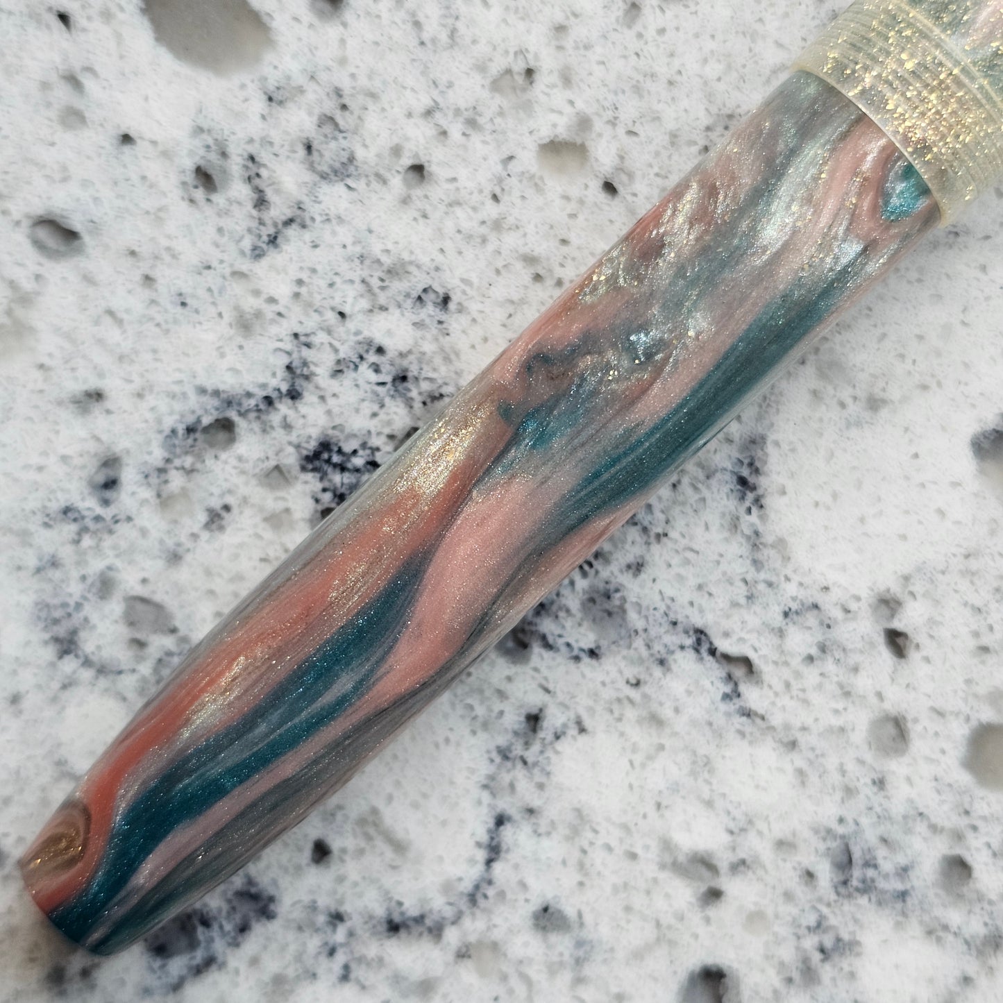 Toni's Towel Floral Finial Fountain Pen