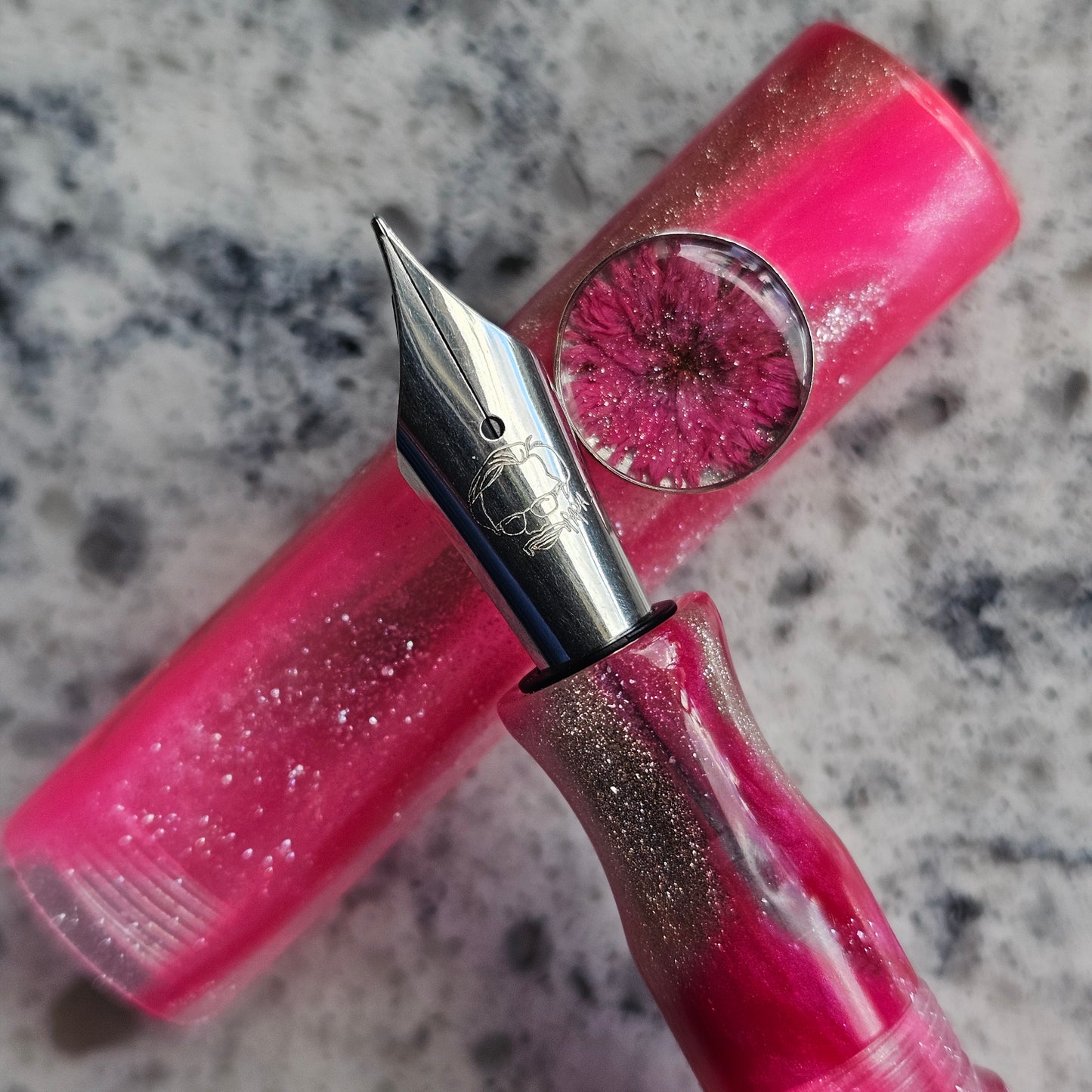 Frosted Carnation Floral Rollstop