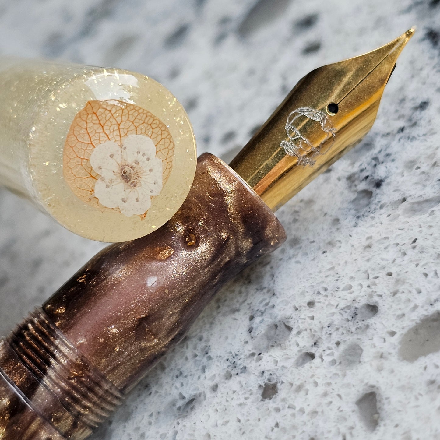Neapolitan Gilt Floral Finial Fountain Pen