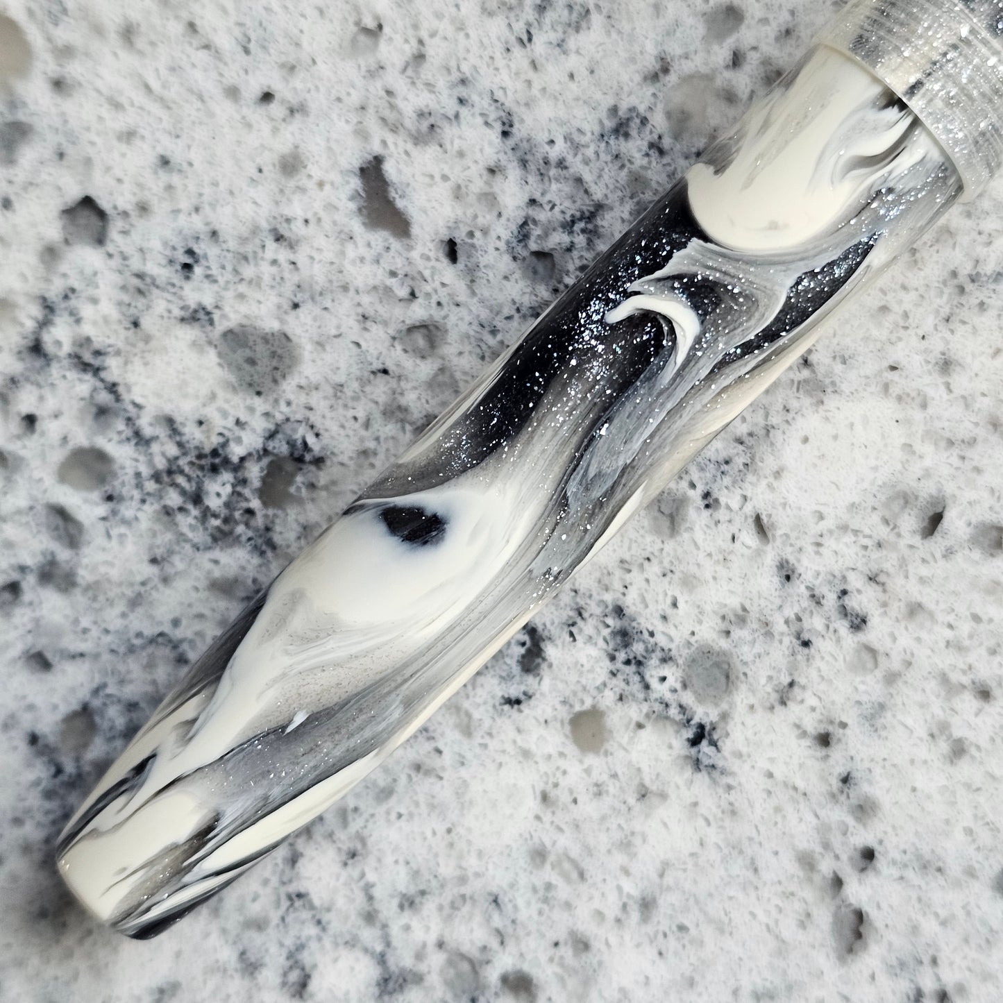 Fubuki Koi Floral Finial Fountain Pen