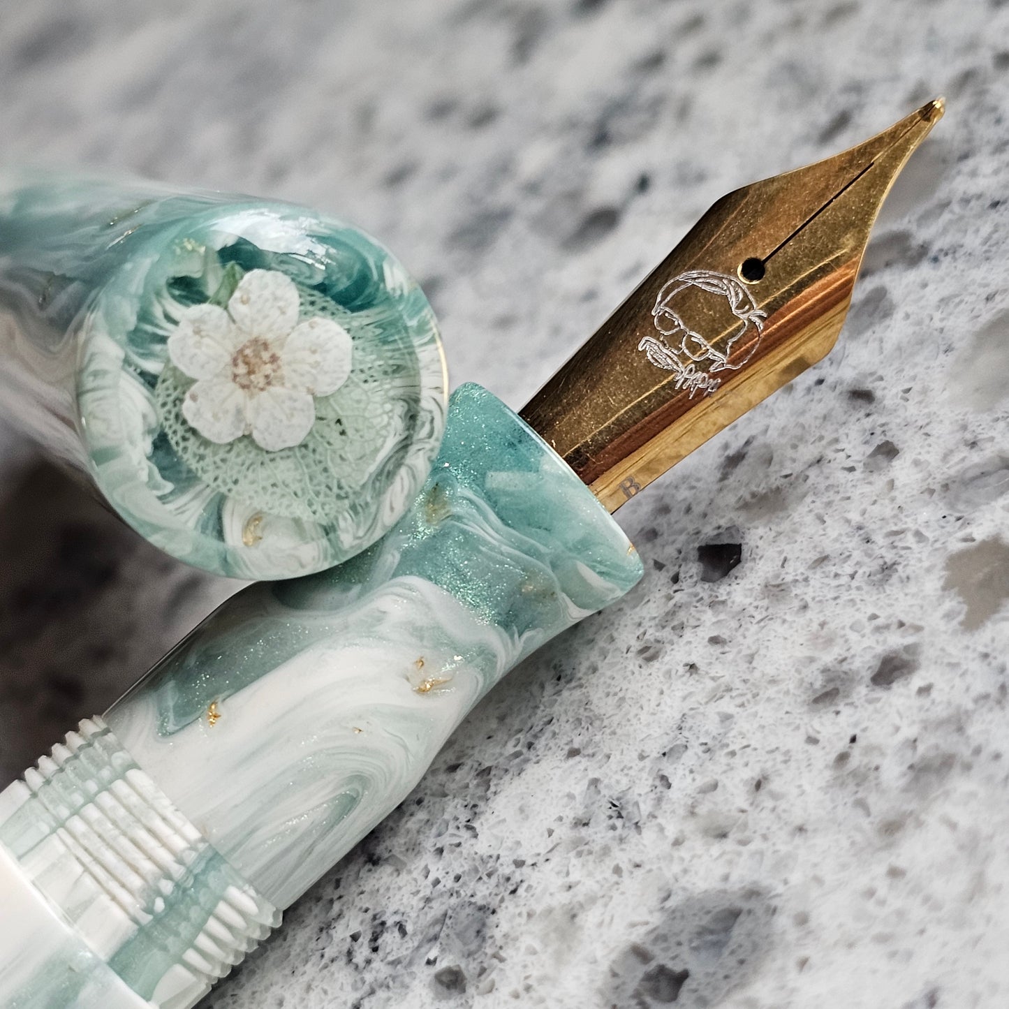 Gilded Menthe Koi Floral Finial Fountain Pen